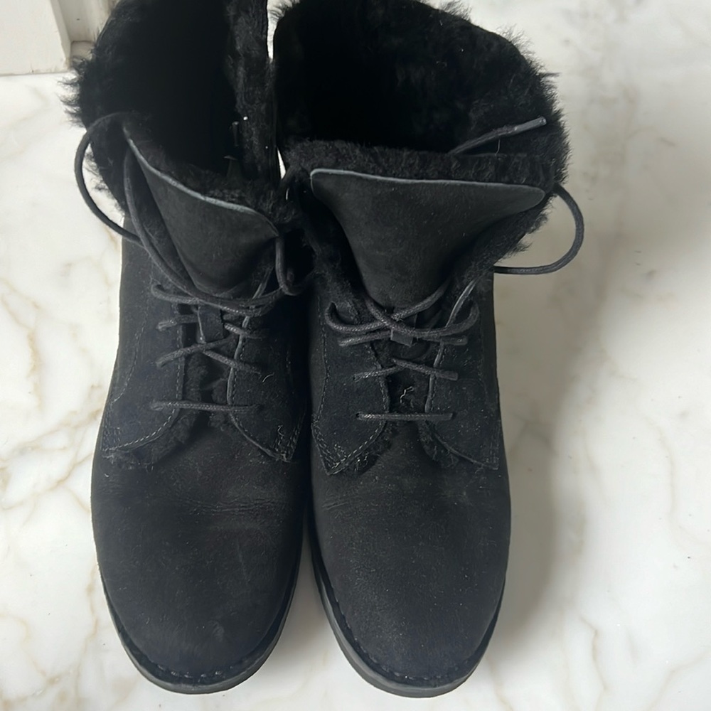 UGG Shearling lace up boot